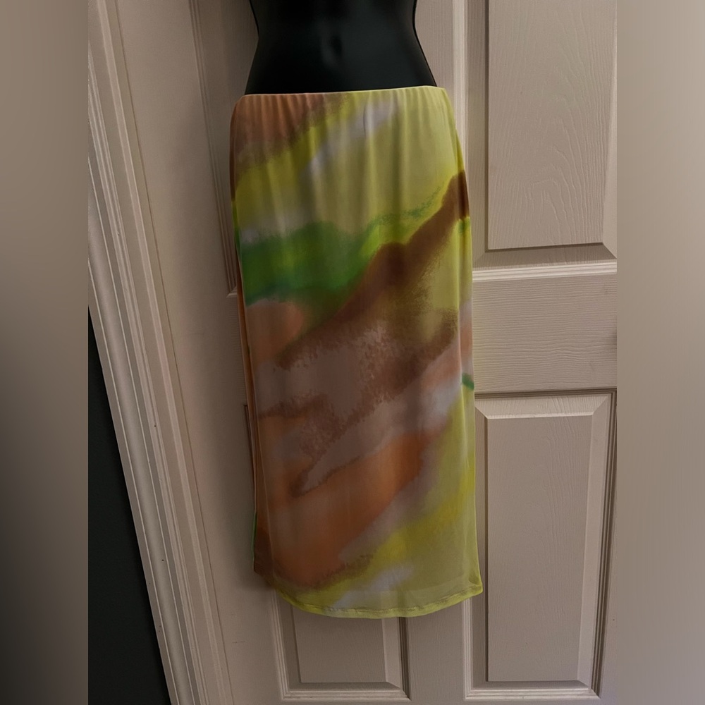 Midi skirt-AFRM LA-Pull-on-Light weight mesh construction-NEW-Size Small